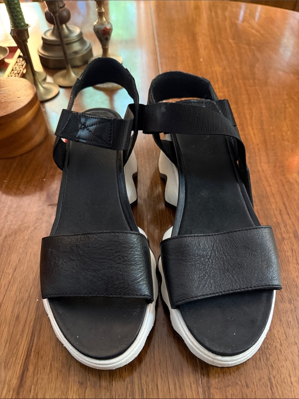 Sorel Kinetic Black sandals - Picture 2 of 3